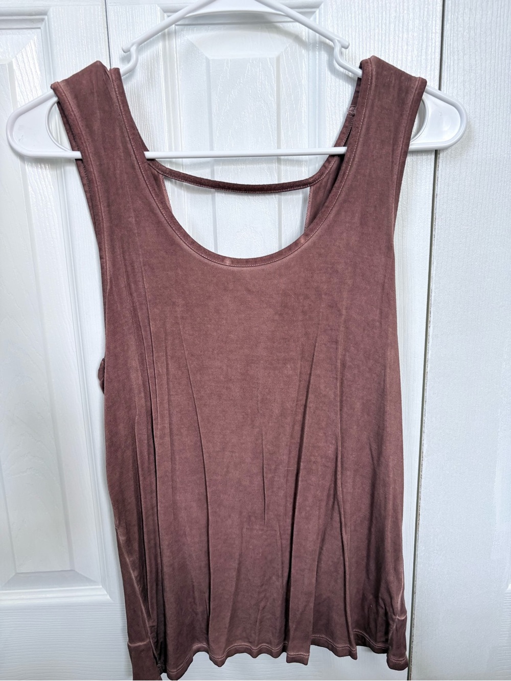 White Crow Mauve-Brown Scoop Neck Tank Top